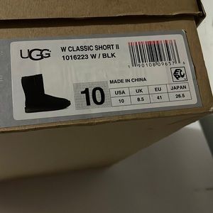 New in box  never worn no tag Ugg classic short black suede boots